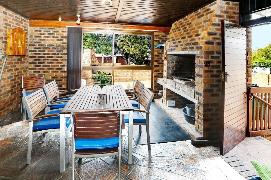 6 Bedroom Property for Sale in De Tijger Western Cape